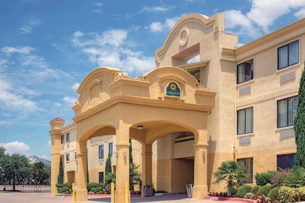 Comfort Inn Dallas Park Central Exterior foto